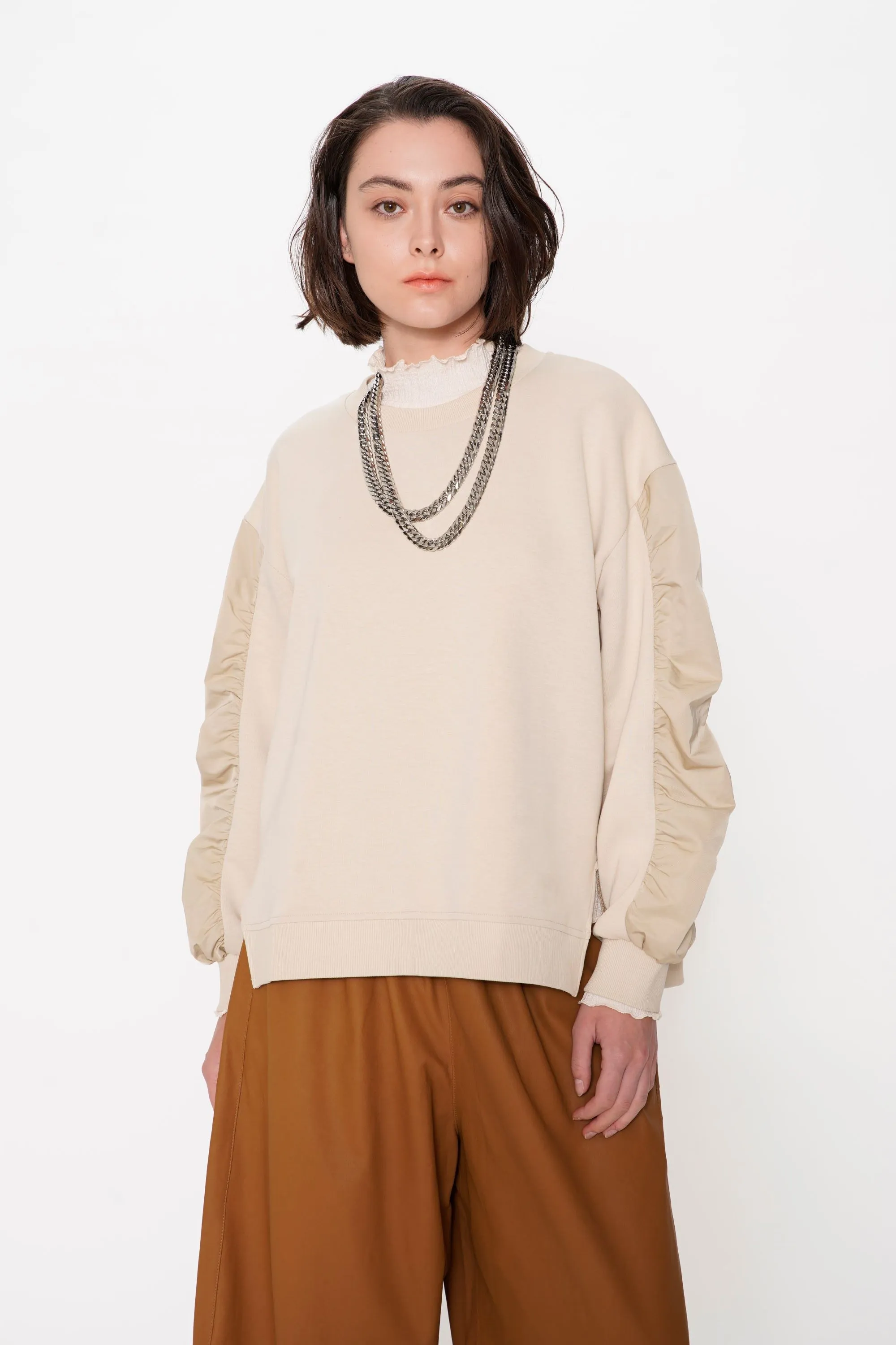 Air Compact Mix Nylon Gather Sleeve Sweatshirt