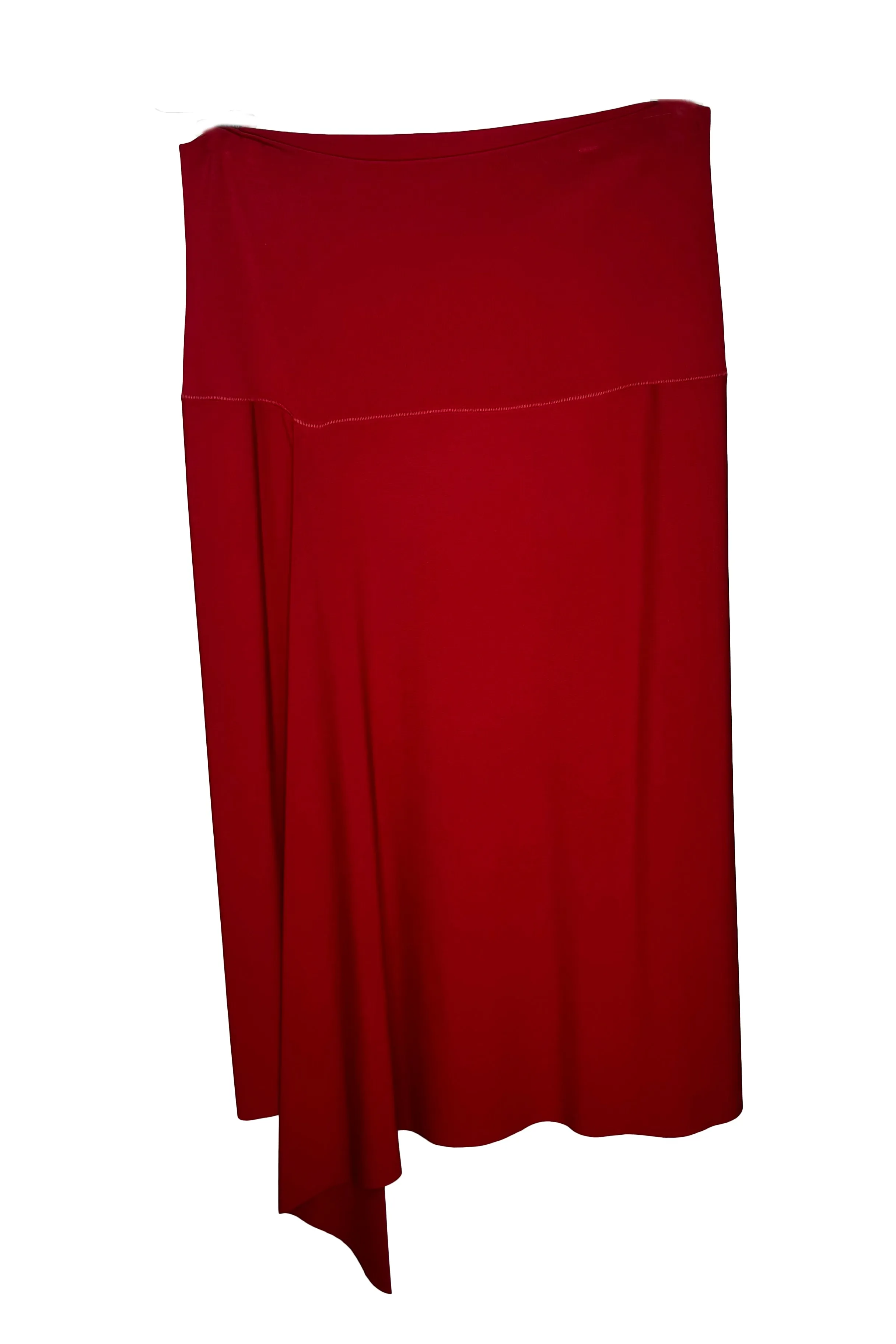 Asymmetric skirt