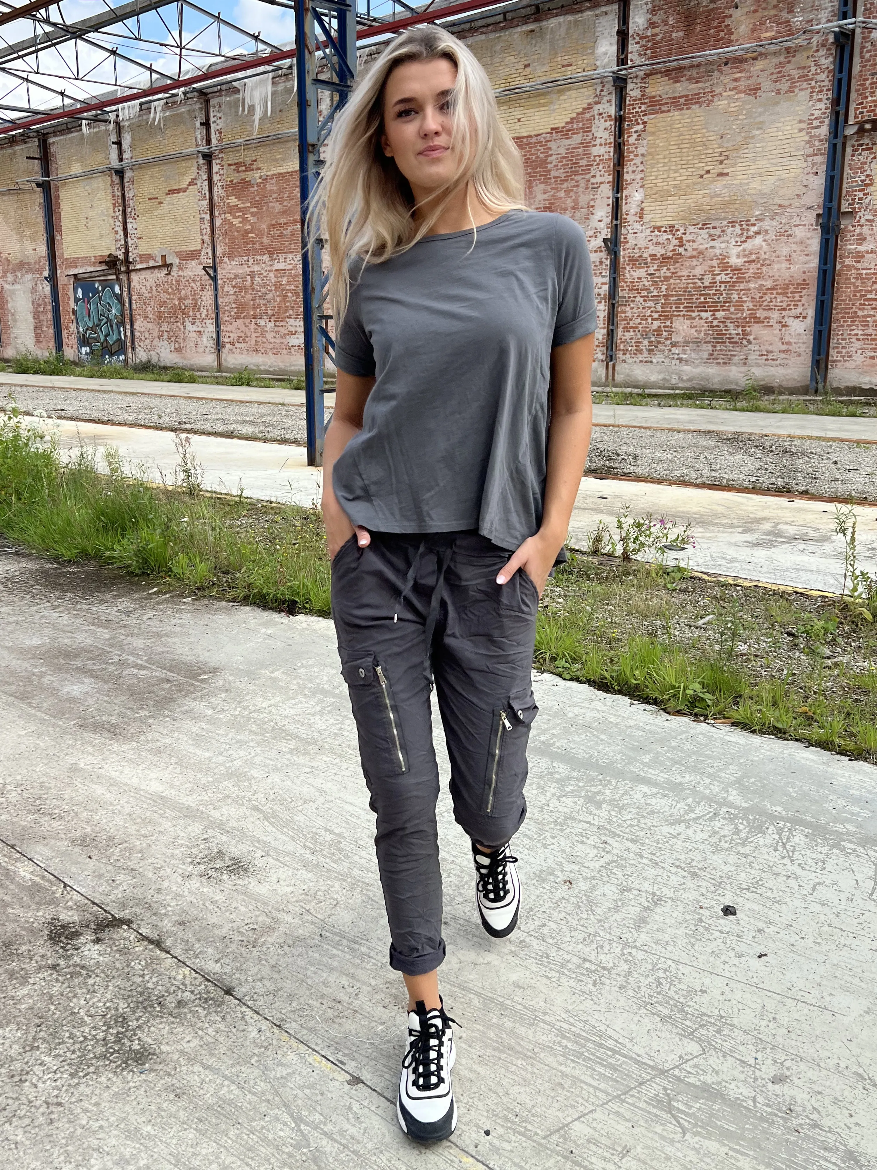 CARMEN Cargo Hose - dark grey