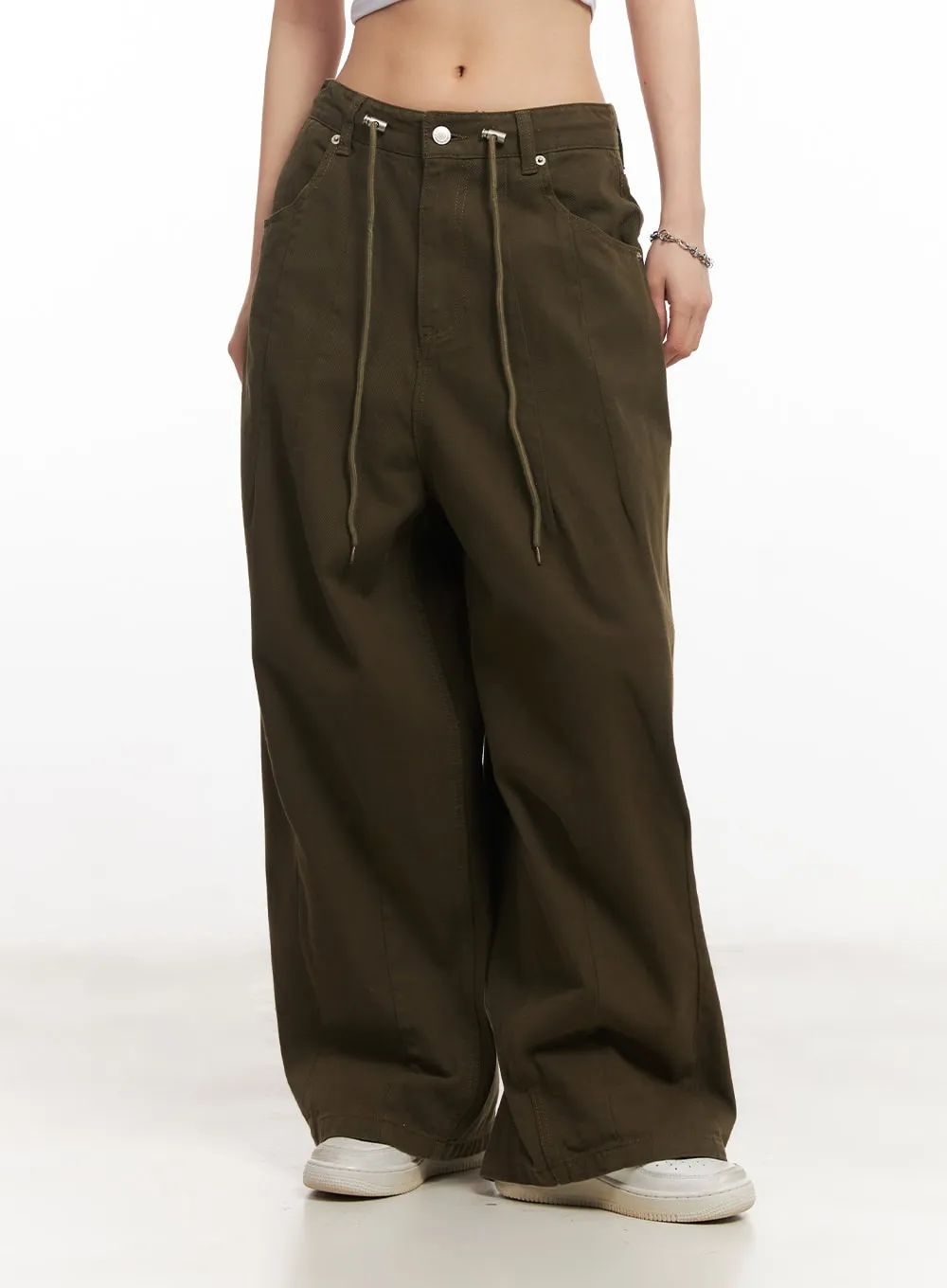 Wide-Leg Cargo Pants CA514