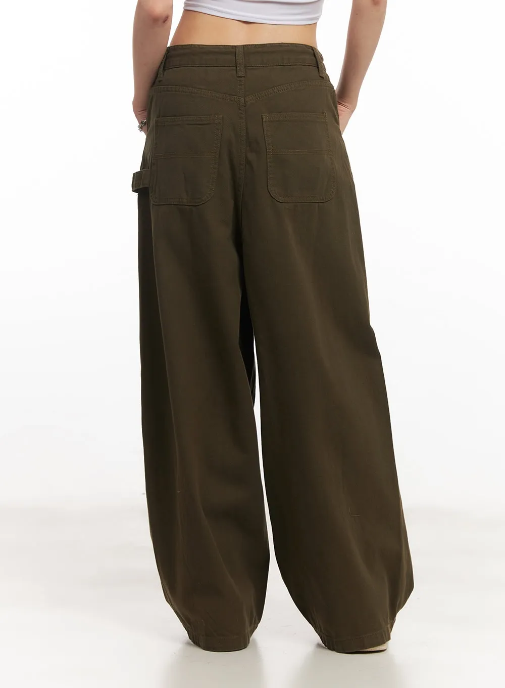 Wide-Leg Cargo Pants CA514
